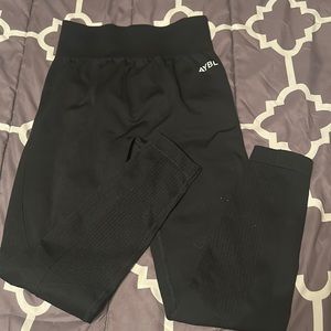 AYBL leggings. Black leggings. Size small. Athletic leggings. #beaybl